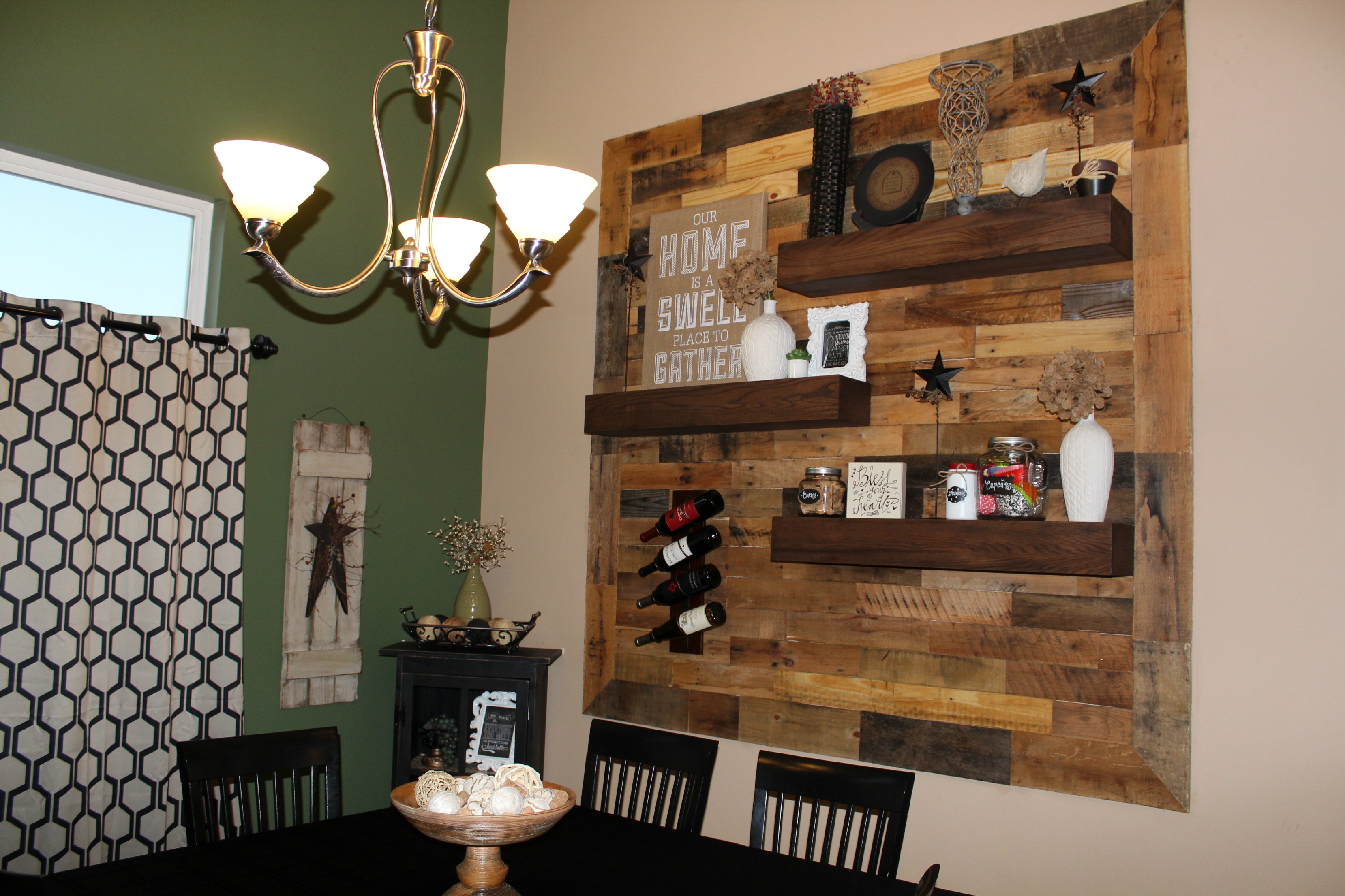Pallet Wall and Floating Shelves in Dining Room